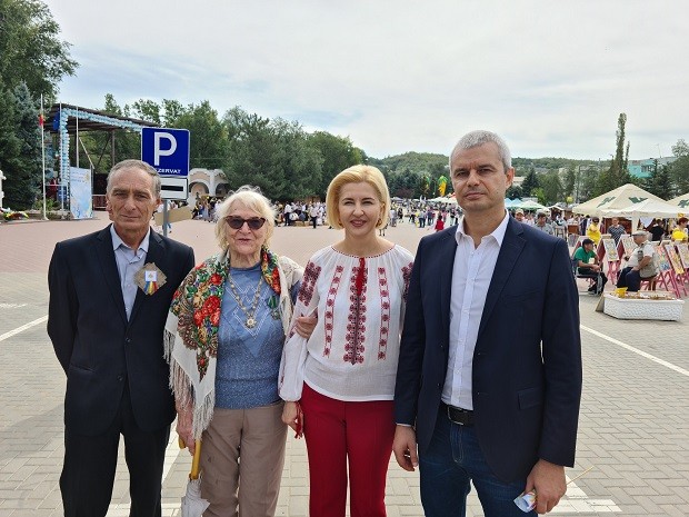 Костадин Костадинов посети празника на Тараклийския район в република Молдова