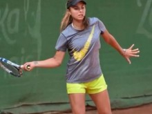 Виктория Томова извън Топ 100 на ранглистата при тенисистките