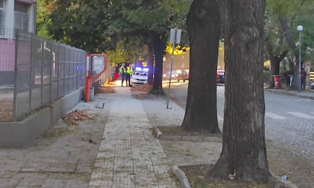 TD Засилено полицейско присъствие пред много училища в Пловдив има тази