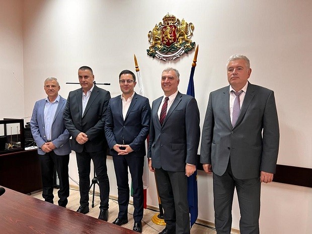 Областният управител на Смолян взе участие в среща с министъра на иновациите и растежа Александър Пулев
