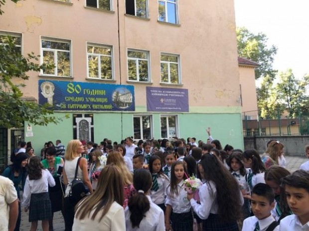 TD Училищното ръководство и Ученическият съвет при Пловдив изказват своята огромна