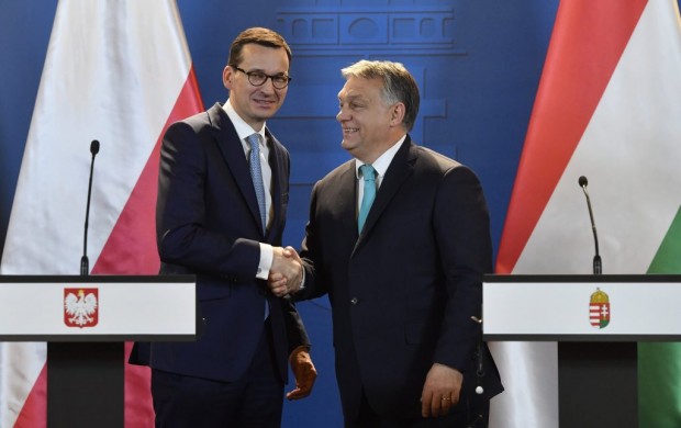 Полша ще застане до Унгария в спора й с Брюксел