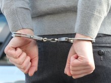 Трима души са задържани при акцията в Бургас