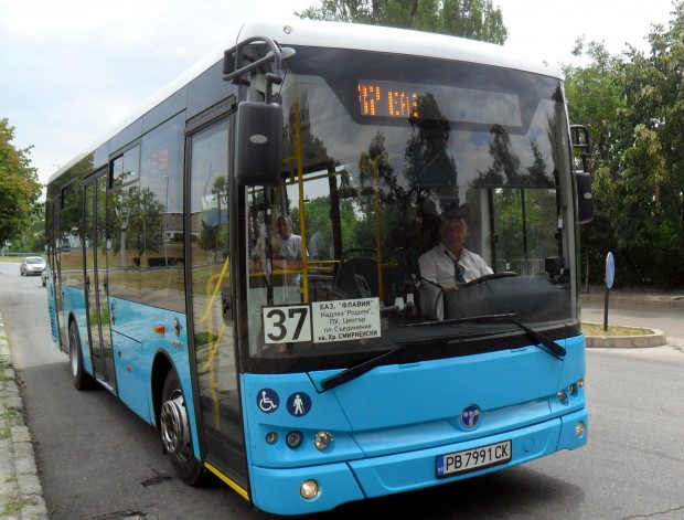 Автобусите по линия 37 са с временни спирки