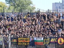 Фенове: Искаме публични отговори на въпросите, свързани със стадион "Христо Ботев"