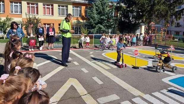 Деца от Кюстендил отбелязват Европейската седмица на мобилността