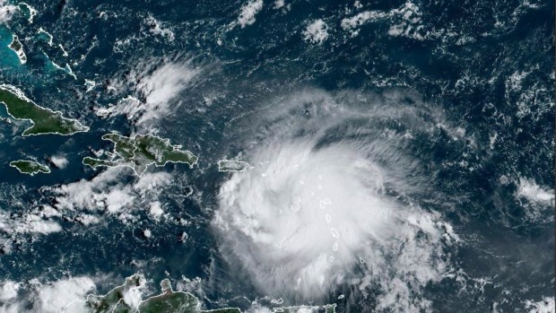Ураганът "Фиона" се усили до четвърта степен