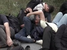 Обвиниха петима, сред които и сириец, за трафик на мигранти