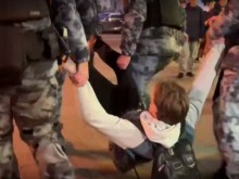 Близо 1200 задържани при протести в Русия срещу мобилизацията