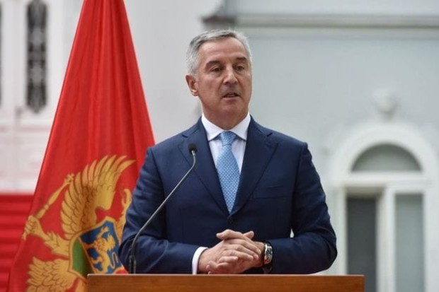 Парламентарното мнозинство на Черна гора подписа предложение за започване на