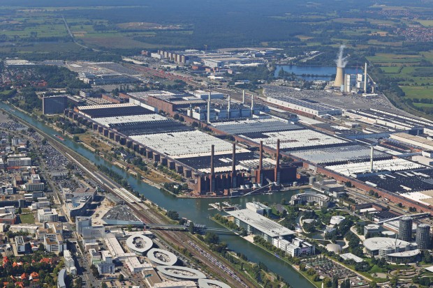 VW затваря европейските заводи при проблеми с доставките на газ
