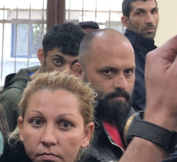 Двамата от Средец, обвинени за подпомагане на мигранти в Пловдив,