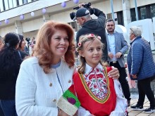 Вицепрезидентът Йотова в Троян: Само заедно с памет за миналото и поглед към бъдещето ще преодолеем кризите