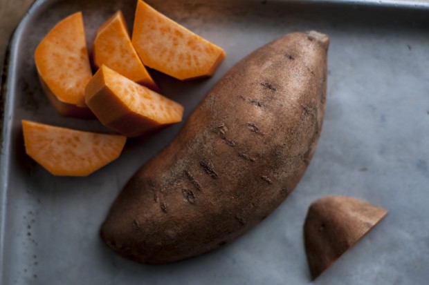Сладките картофи, яйцата и портокалите са най-енергизиращите храни при умора