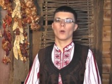 Преподавател от Пловдив изтегли кредит и вложи всичките си спестявания, за да съхрани българското