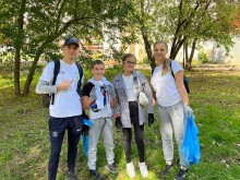 Екип от доброволци на "Ние можем" осъществи поредна инициатива за по-чист Добрич