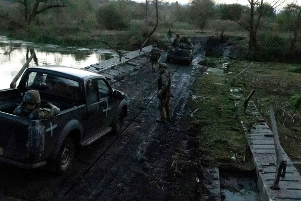 Украйна развива офанзивата си на източния бряг на Оскол