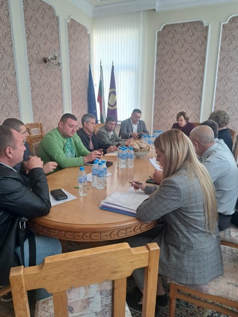 Щабът за изпълнение на Общински план за защита при бедствия на Община Ловеч проведе извънредно заседание