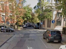 Напрежение в центъра на Пловдив! Шофьор на "Мерцедес" и тротинеткаджия едва не се сбиха