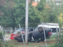МВР с подробности за катастрофата с полицаи, в чиято кола имаше 14-годишно момче