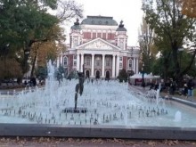 Щети за милиони левове в Народния театър "Иван Вазов" след бурята