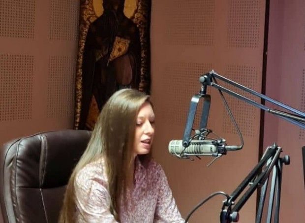 Поп певицата Мариета Петракиева в интервю за сутрешния блок Добро