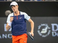 Шампионът Синер започна с победа на Sofia Open