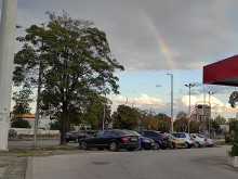 Пловдивчанин засне рядко оптично явление в небето над града