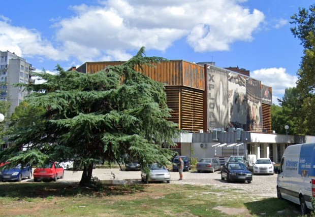 Кметът Здравко Димитров оттегли предложението за закупуването на зала "Строител"