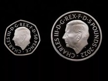 Във Великобритания показаха монетите с лика на Чарлз III