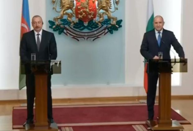 Официалната визита на президента Алиев в България има двойна символика