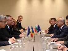 Министър-председателят Гълъб Донев проведе среща с премиера на Румъния Николае Чука