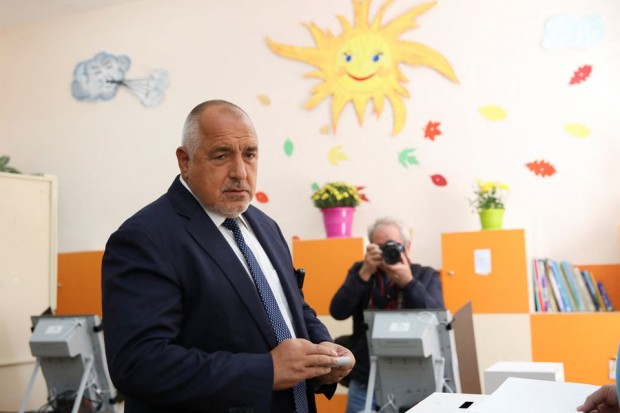 Reuters: Избирателите в България търсят предсказуемост на фона на инфлацията и високите цени на енергията