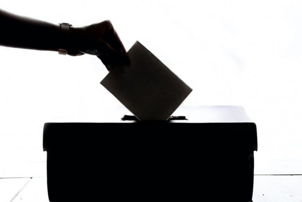 Затвориха избирателните секции на четвъртите парламентарни избори в България за