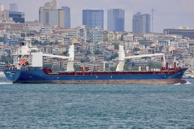 Когато корабът за насипни товари Лаодикея акостира в Ливан миналото