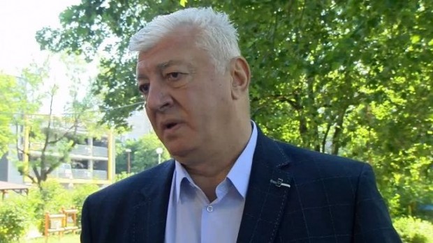 TD Кметът на Пловдив оперира втората си тазобедрена става съобщиха за