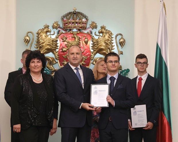 Държавният глава Румен Радев връчи отличията в 20-ото издание на президентската инициатива Награда "Джон Атанасов"