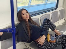 Моника Валериева се качи в метрото, но каква е причината?