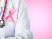 Пловдивски онколози преглеждат безплатно жените за рак на гърдата