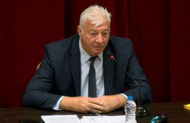 ДБ поиска оставката на кмета на Пловдив