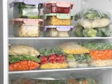 Не слагайте във фризера тези продукти, ще бъдат отровни след размразяване