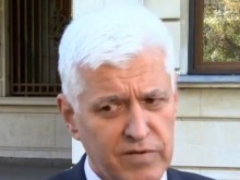 Министърът на отбраната: Служебното правителство няма да купува самолети