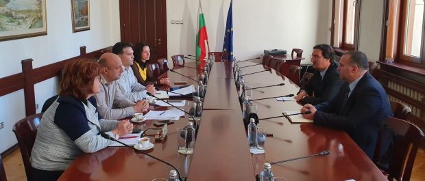 Министър Зарков се срещна със синдикат от системата на ГДИН