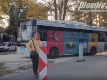 Пълен хаос с градския транспорт по бул. "Хаджи Димитър"