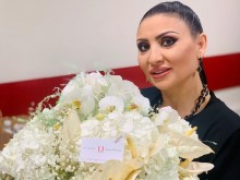 Лили Иванова зарадва Софи Маринова със стилен подарък