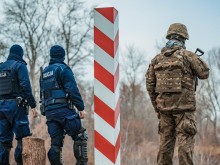 Беларус твърди, че украинските сили са взривили гранични мостове и минирали пътища