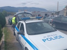 Задържаха полицай, шофирал пиян и участвал в катастрофа в Кюстендилско