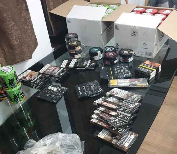 26-годишен мъж е задържан заради над 100 кг тютюн за наргиле без български акцизен бандерол 