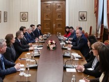Президентът: България се нуждае от дългосрочна стратегия за развитие на икономиката