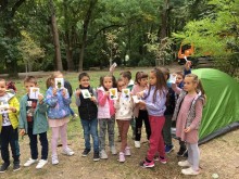 Детска градина № 13 "Мир" във Варна е домакин на урок за оцеляване в гората